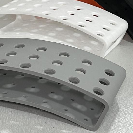 Настенный держатель-подставка для дротиков 3D-печать Стойка-дисплей для дротиков Вмещает 21 дротик со стальным или мягким наконечником Пластиковый органайзер-кэдди для дротиков для игроков в дартс