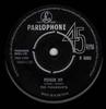 7-дюймовая пластинка PARAMOUNTS - Poison Ivy R5093 Parlophone 1963 Великобритания Рок Б/У