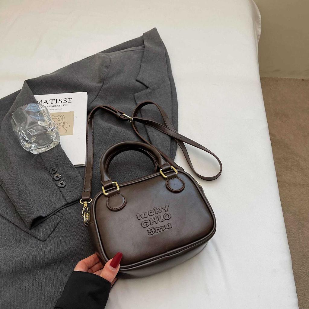 Customer Order Niche Retro Bowling Bag Women's 2025 New Shoulder Messenger Bag High-end Texture Women's Handbag