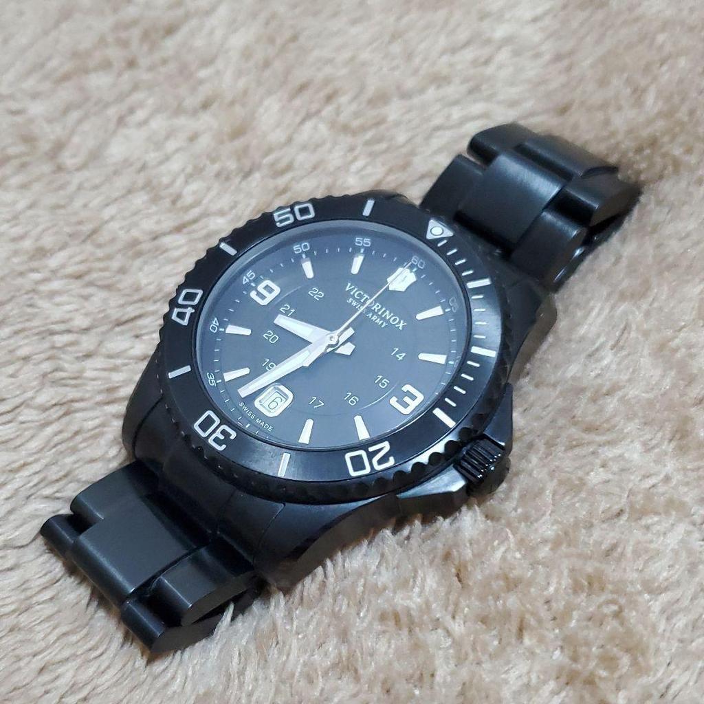 Б/у часы VICTORINOX Maverick 241798 Victorinox