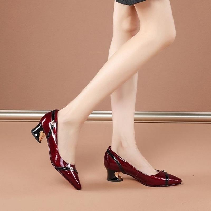 Womens Fashion Pointed Mid Heel Shoes Mother Trendy Banquet Shallow Mouth Ladies Leather Summer Spring