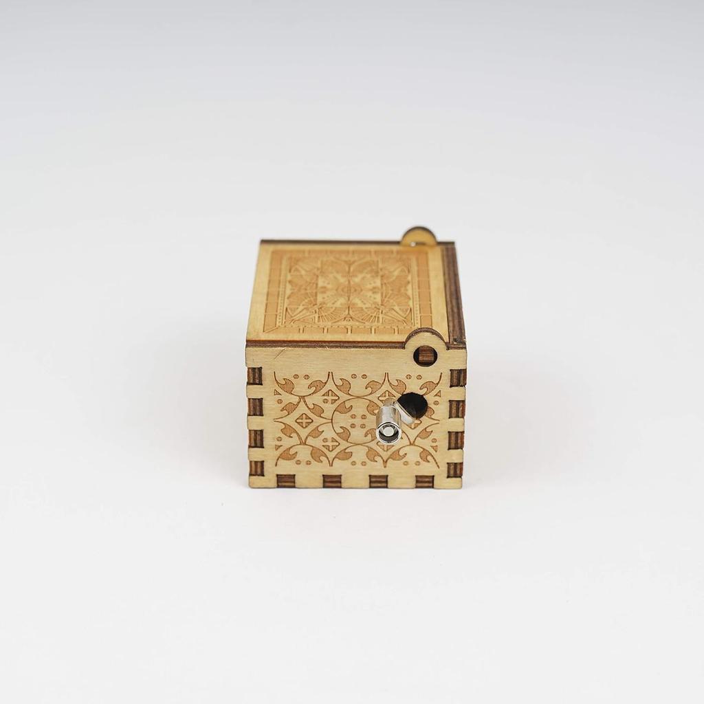 Деревянная музыкальная шкатулка антикварная резная рукоятка тема музыка (Ты мое солнце) - Многоцветный, упаковка из 1 шт.