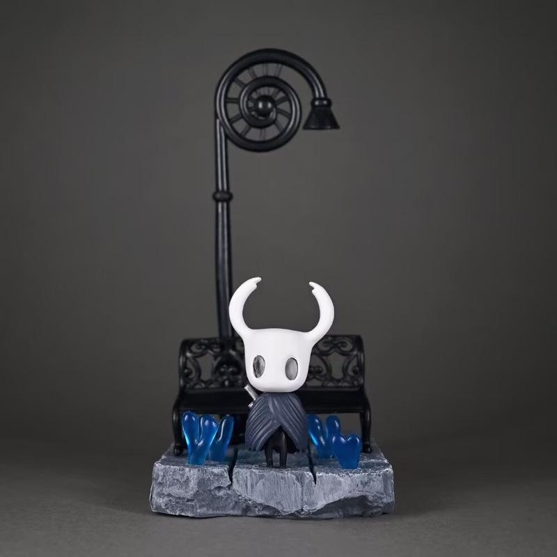 Новейшие Фигурки Действия Игры Hollow Knight Три Мечника Украшение для Автомобиля Модель Декорации Изысканные Фигурки Мода для Мальчика Крутой Подарок