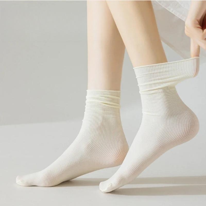 100 Pairs of Disposable Socksfashionable and Versatile, White Solid Colorsoft and Comfortable Lightweight and Breathable Casual