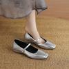 Новые женские повседневные туфли из маленькой кожи, удобные резиновые туфли больших размеров, низкий каблук, для ношения во все сезоны, женские туфли можно носить дважды, петь