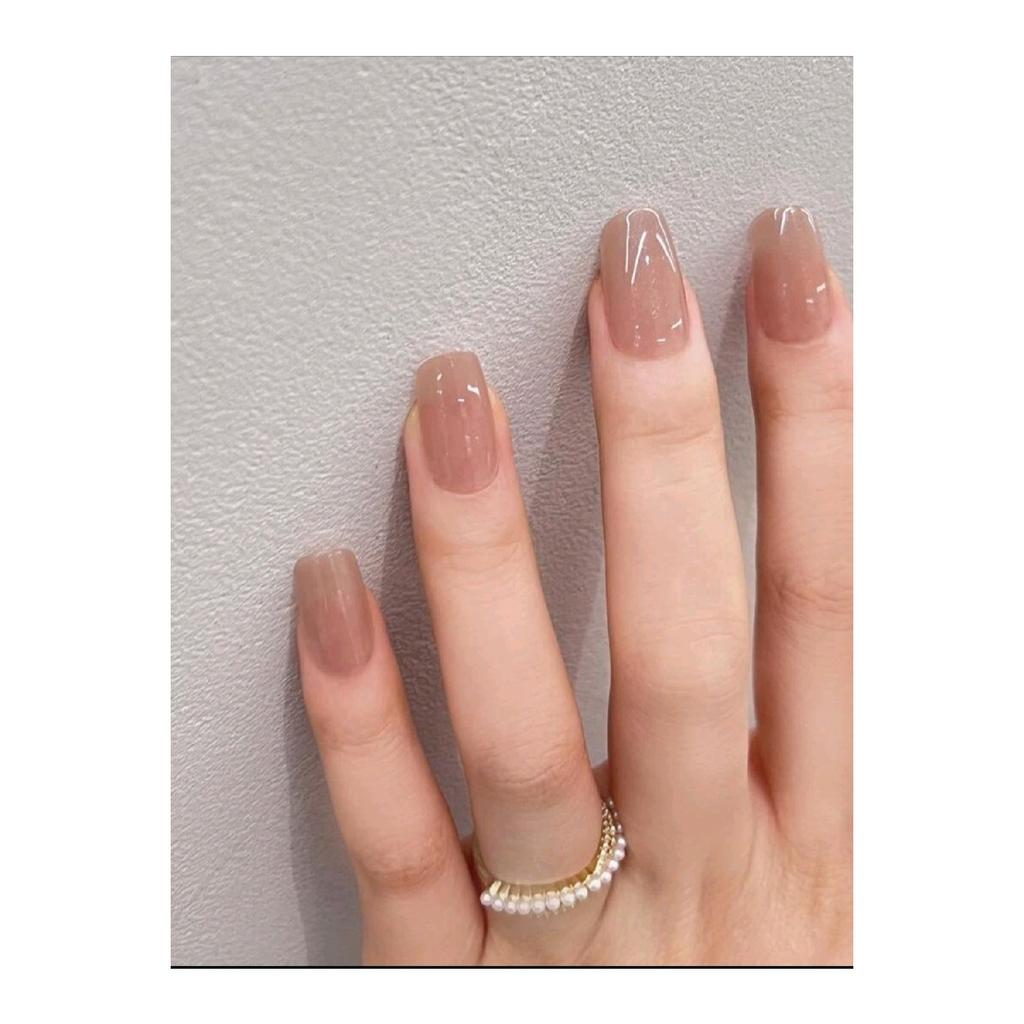 Набор из 24 накладных ногтей