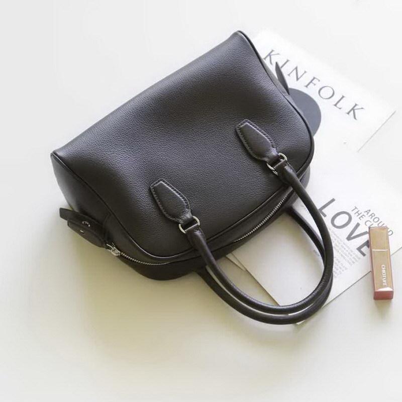 2026 Новая женская сумка из натуральной кожи Верхний слой Коровья кожа Подушка Боулинг Ручная Сумка через плечо Диагональная Сумка Crossbody Трансграничная