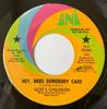 7-дюймовая пластинка GOD'S CHILDREN - Hey, Does Somebody Care 55266 UNI Records 1971 США Рок Б/у