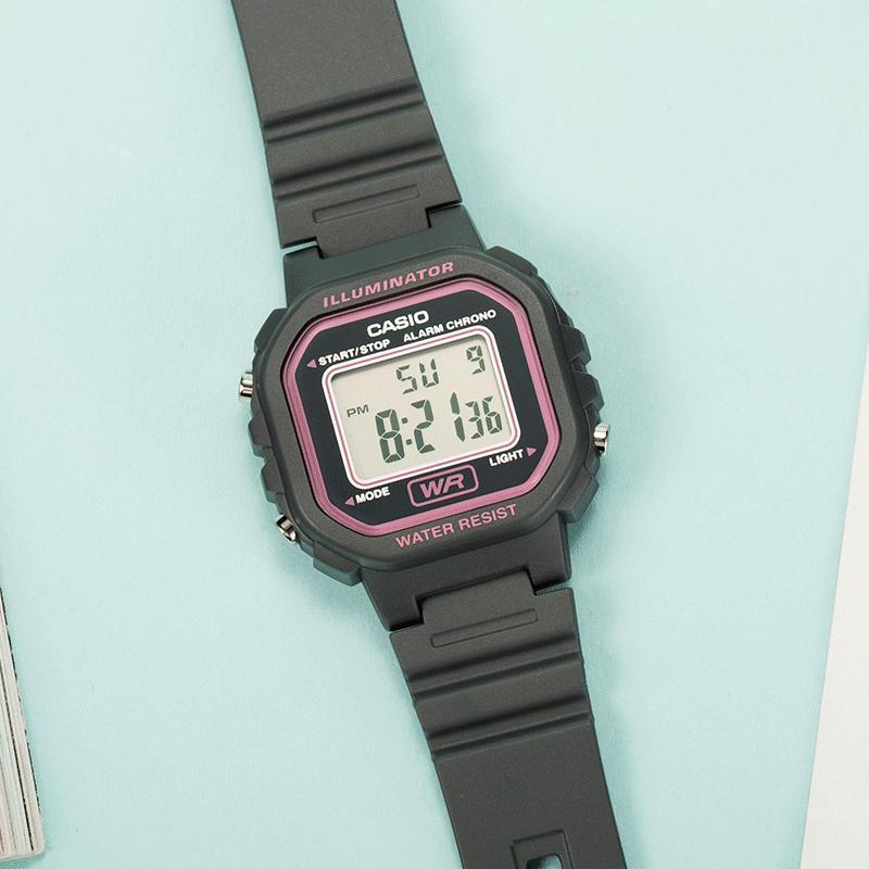 Casio Серия DIGITAL - Квадратные, Ретро-мода, Водонепроницаемые, Кварцевый механизм, Ремешок из смолы, Японские и Корейские часы, Женские часы, Серый циферблат LA-20WH-8A