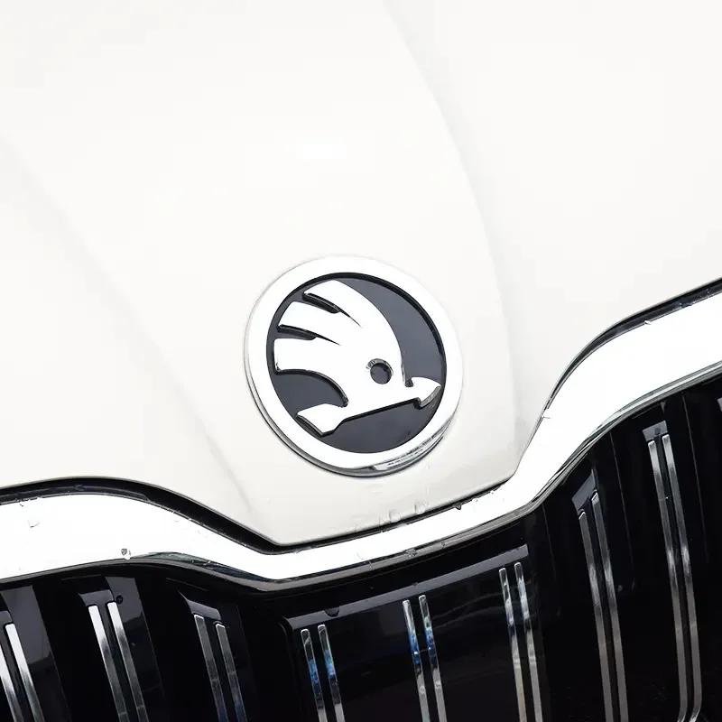 For Skoda Car Sticker New ABS Car Front Rear Emblem For SKODA Rapid Fabia 1 2 Karoq Yeti Superb Vision Octavia A7 RS Decals Trun