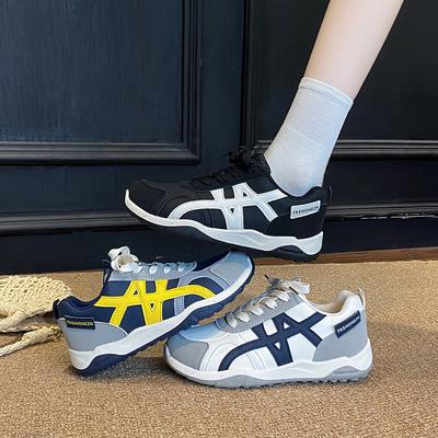 Женская обувь – Кроссовки