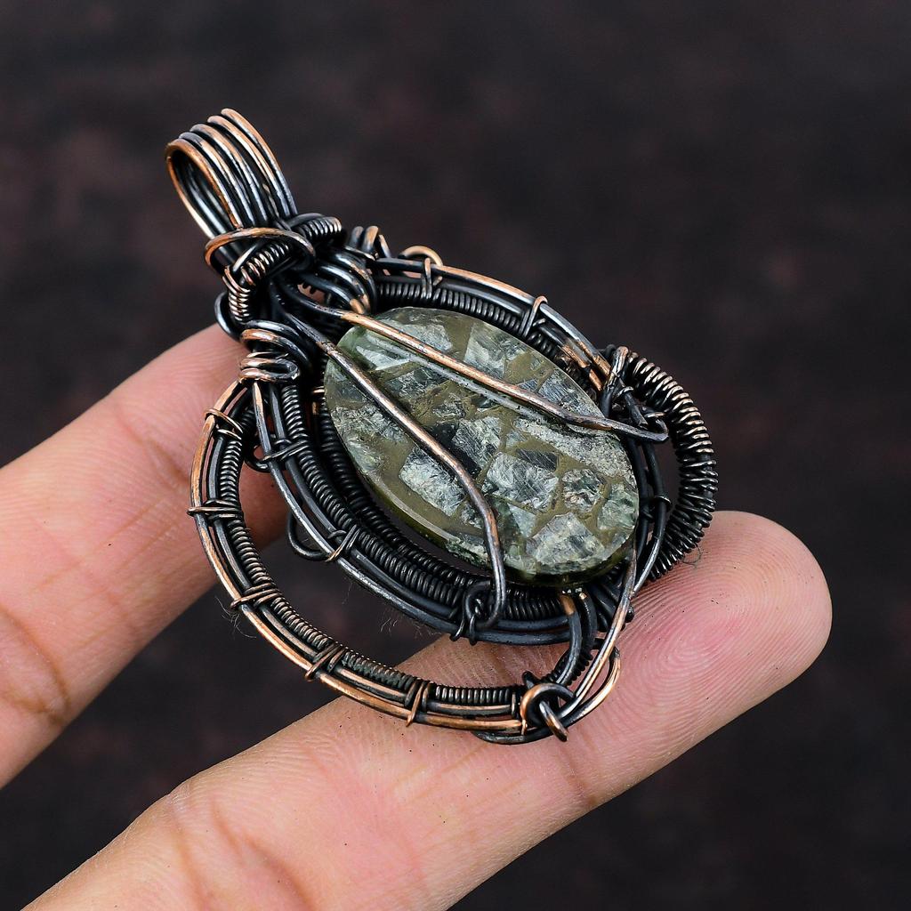 Медный серафинитовый кулон Медная проволока Кулон Дизайнерский кулон Кулон ручной работы Ювелирные изделия из проволочной обмотки для подарка Драгоценный камень Медные украшения