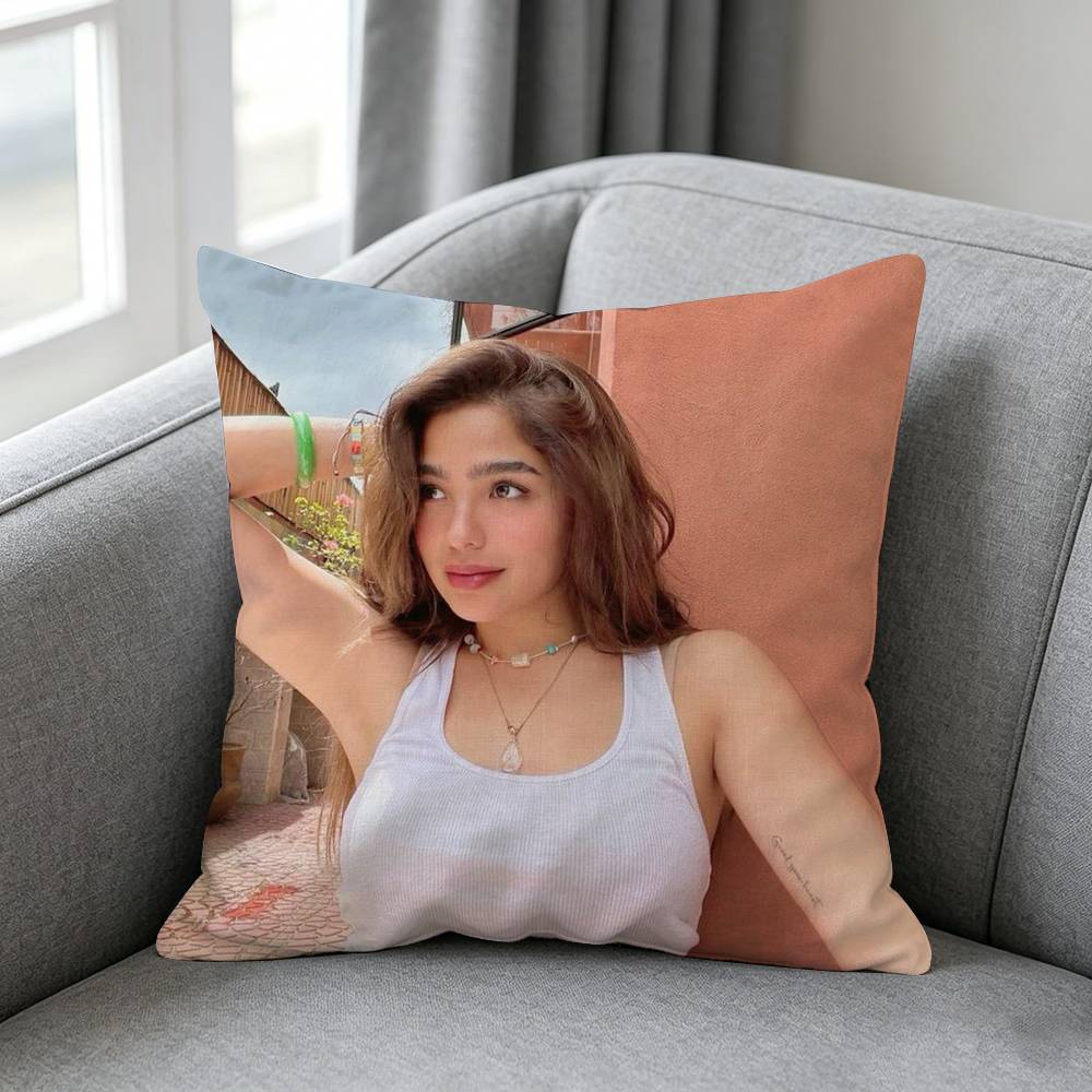 Andrea Brillantes Blythh Pillow cover gift High definition digital printingSurprise  vivid pattern Household