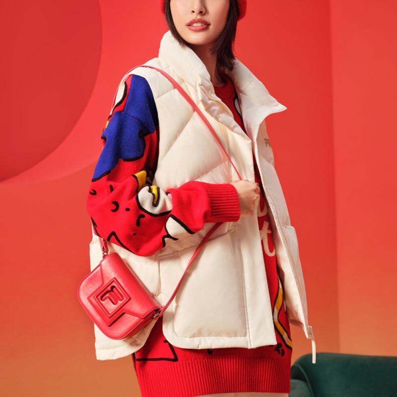 Fila Оригинальная Новогодняя Серия Удобный Приятный к Коже Теплый Водоотталкивающий Жилет Женский жилет Светло-Бежевый F11W519901F-IV