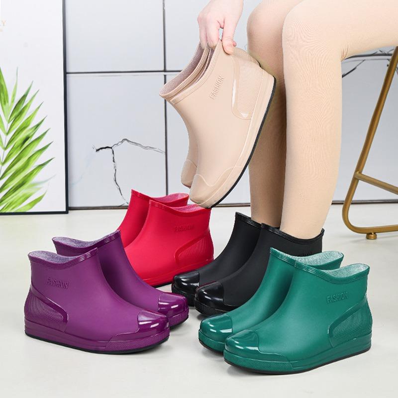 Hot-selling Rain Shoes Women's Short Tube Outer Wear Water Shoes Warm Non-slip Rain Boots Waterproof Boots Rubber Shoes Overshoes