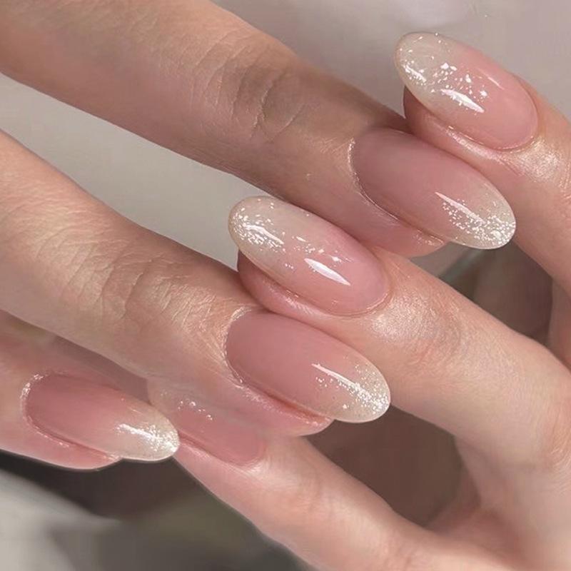 Блестящие французские овальные короткие накладные ногти - Готовые к носке типсы для маникюра