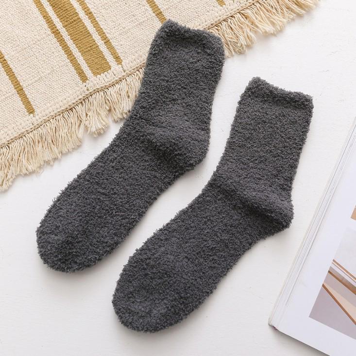 Мужские однотонные толстые теплые носки для сна средней длины - осенне-зимние носки с полукружием из бархатной пряжи и перьев кораллового цвета