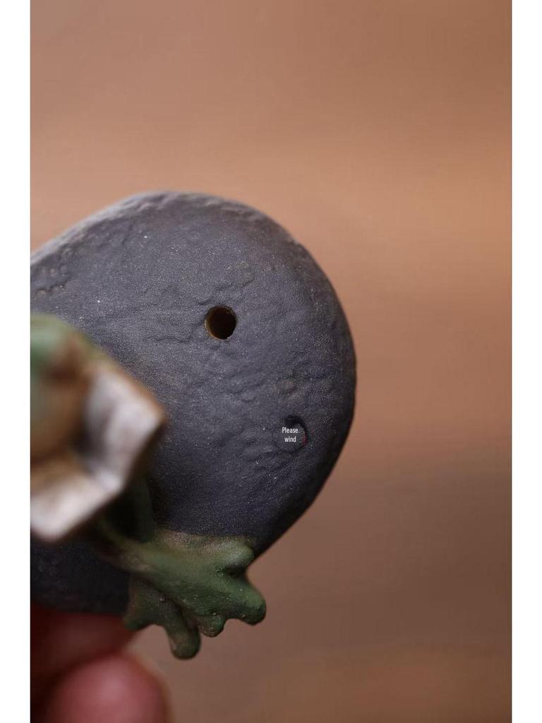 Исинская фиолетовая глина Лягушка-ученик Чайный питомец: Ручная работа, креативная фигурка-скульптура лягушки, маленький орнамент для чайной церемонии.