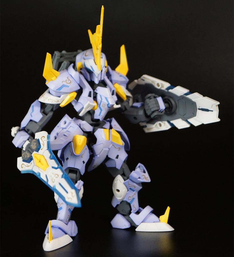 Офис премьер-министра A PlaAct 13 Артур Ультимативная броня Декорация Высота 145мм Пластиковая модель PP172 Версия. приблизительно. Немасштабируемый