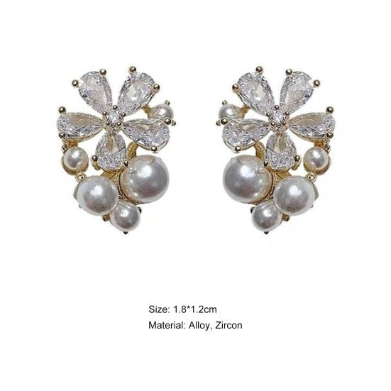 1 пара привлекательных сережек-гвоздиков высокой твердости, устойчивых к выцветанию в форме цветка