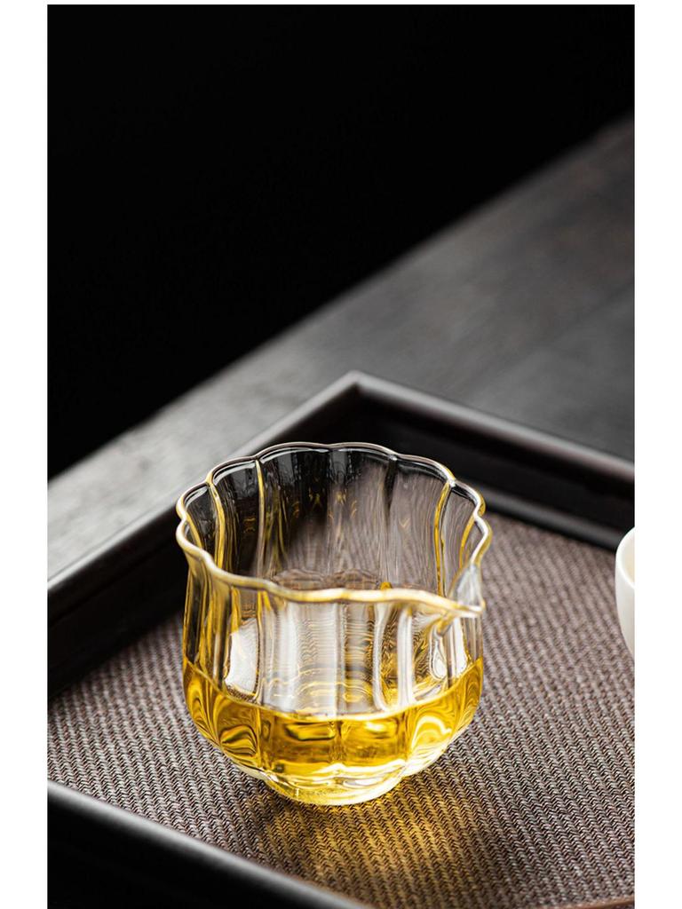 Small Transparent Heat-Resistant Glass Zen Lotus Gong Dao Bei Tea Cup Separator