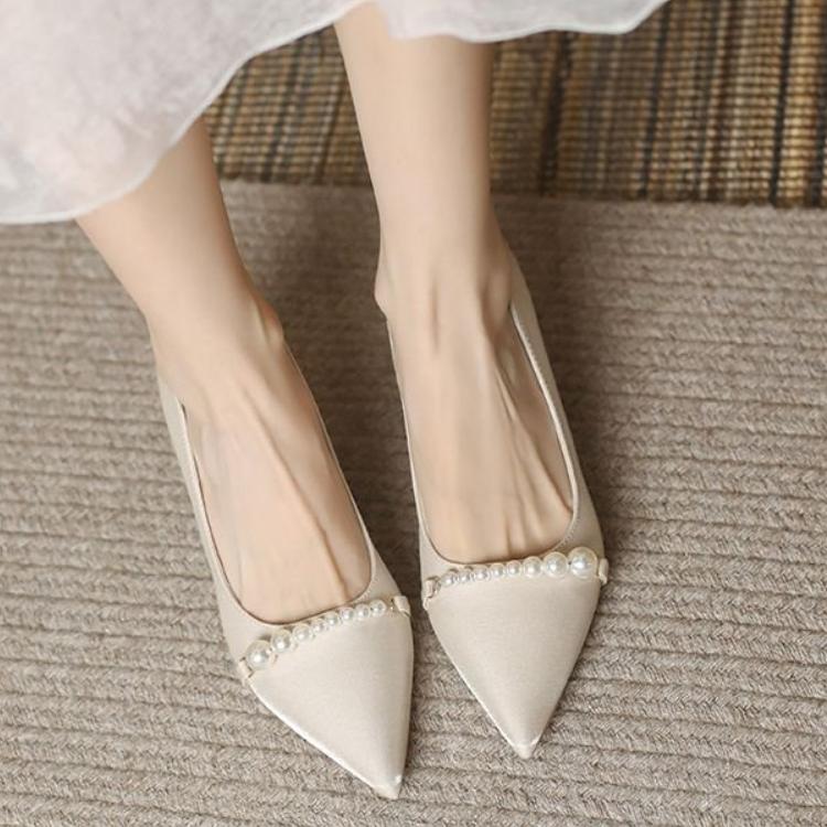 Весна и осень 2024 года, новые остроносые туфли с жемчужным узором, однотонные туфли для женщин, профессиональные туфли на высоком каблуке для женщин