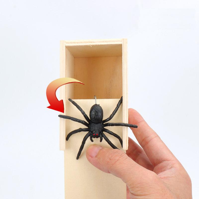 Funny Scare Box Prank Spider Wooden Fidget Anti-stress Interest Play Trick Joke Surprise Adult Halloween Toys for Children Gifts