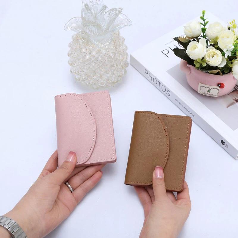 Portable Women's Wallet with Secure Card and Coin Compartments PU Leather for All Seasons