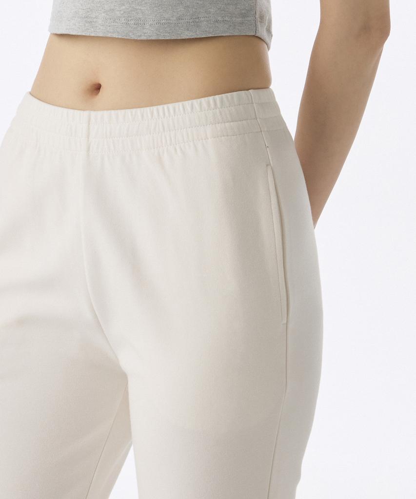 MUSINSA STANDARD WOMAN [Cooltandard] Women'S Flare Sweatpants [Cream]