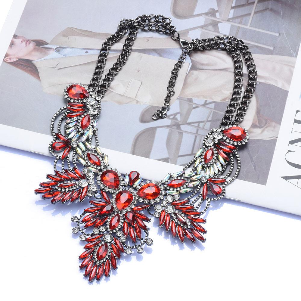 New Color Fashion Leaf Alloy Full Diamond Necklace Accessories Double Chain Clavicle Chain