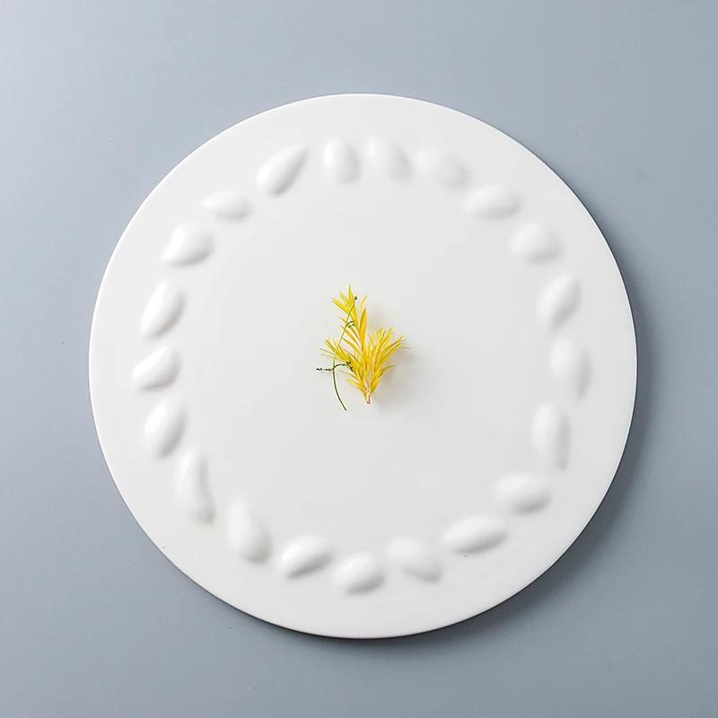 Creative Ceramic Steak Sushi Plate Round Cooking Dishes Simple Home Kitchen Solid Color Cutlery Dinner Plates Snack Dessert Tray