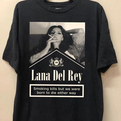 Графическая футболка Lana Del Rey Новая Унисекс Футболка Унисекс С круглым вырезом 100% Хлопок Короткий рукав Y2k Свободный Популярный Винтажный Футболка Подарки для фанатов