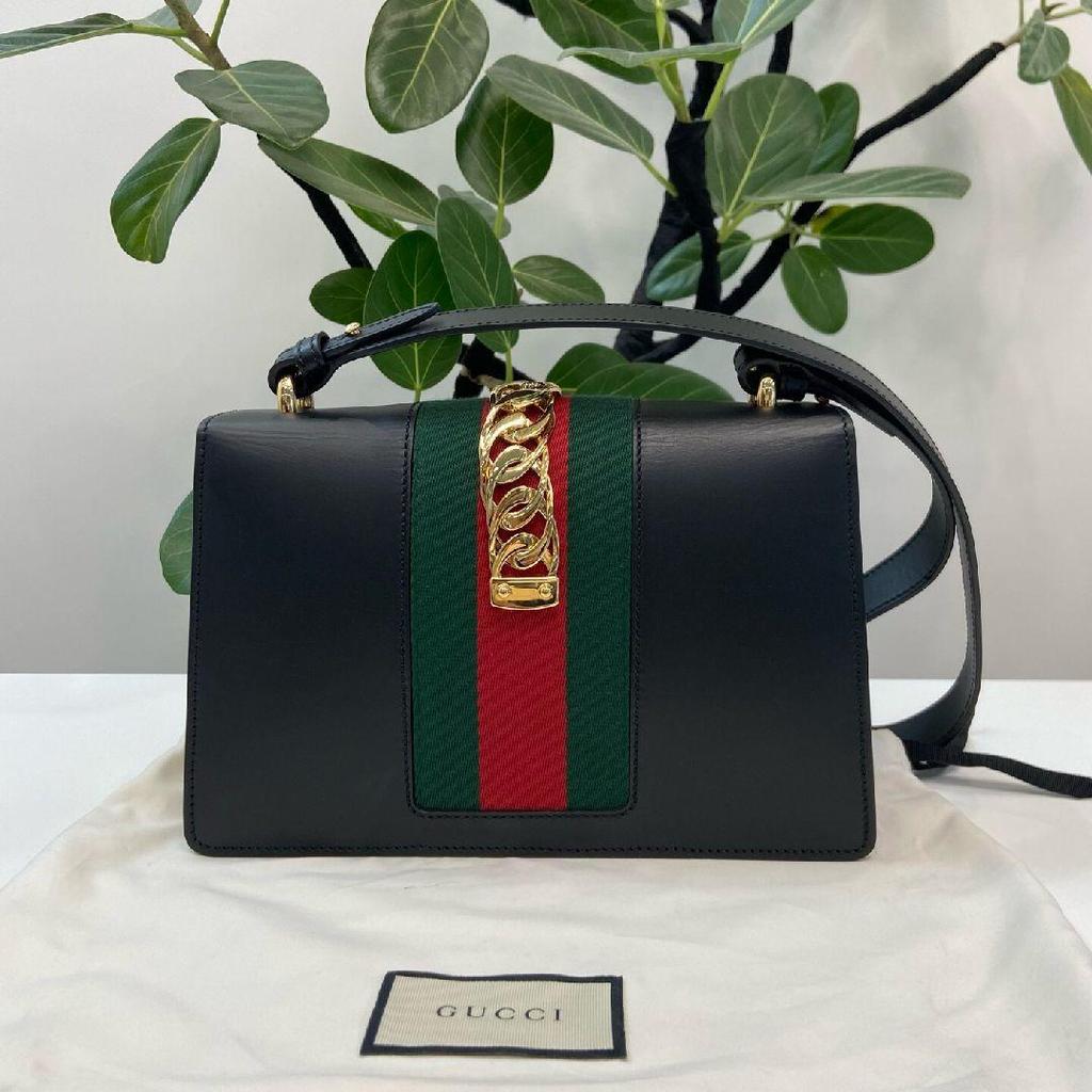 [Pre-Owned] Sylvie Gold Buckle Striped Web Satin Bow Wide Shoulder Strap Leather Handbag Crossbody Bag Shoulder Bag Small - Excellent #1MQE757