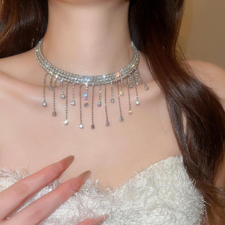 Xingyi Ferry Moon Full Diamond Multi Row Geometric Tassel Necklace Light Luxury Niche Collar Banquet Luxurious Atmosphere Decoration