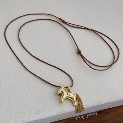 Золотистый кулон в виде лошади, длинное ожерелье для женщин, модное регулируемое ожерелье-свитер, ювелирные изделия, подарки, аксессуары