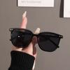 Новые высококачественные квадратные мужские женские солнцезащитные очки Модные новые очки от солнца в стиле хип-хоп с гвоздями на дужках Ретро солнцезащитные очки для женщин и мужчин