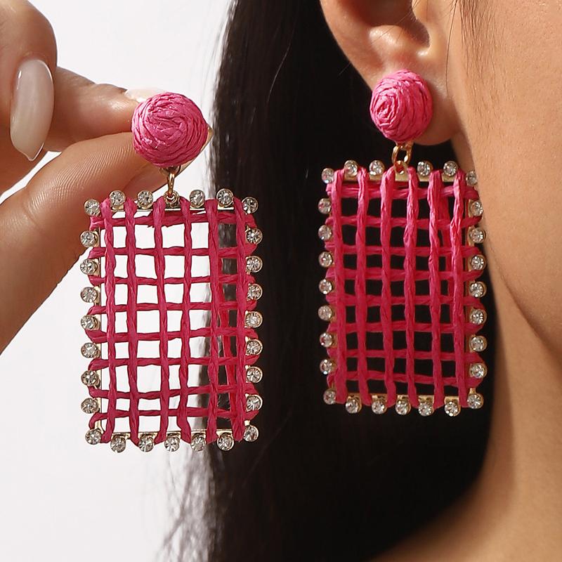 Vintage Copper Color Spiral Shaped Irregular Geometric Stud Earrings for Women Creative Metal Wrapped Earring Zircon Gift 2025