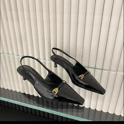 Босоножки на тонком каблуке с заостренным носком, металлической пряжкой, высокие каблуки и неглубокие туфли-лодочки