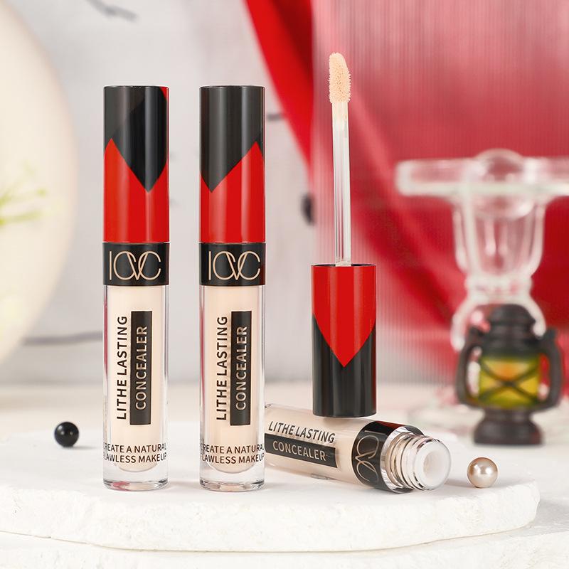 Консилер долговечен, не легко выцветает, украшает, увлажняет и натурален.