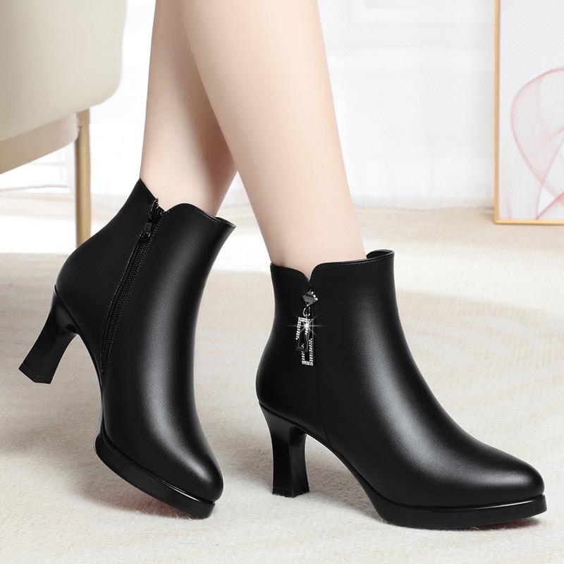 Fashion Winter Plush Velvet Pure Black Microfiber Shoes Women Pointed Toe Office Soft Leather Sole Boots Crystal Sewing Design Boots