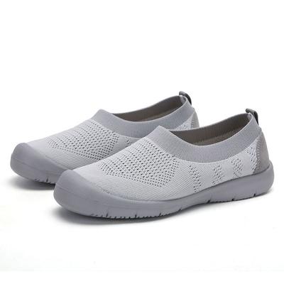 Новая летняя обувь больших размеров для женщин среднего возраста, обувь для мамы, женская плетеная дышащая сетчатая обувь, повседневная пляжная обувь на плоской подошве для девочек