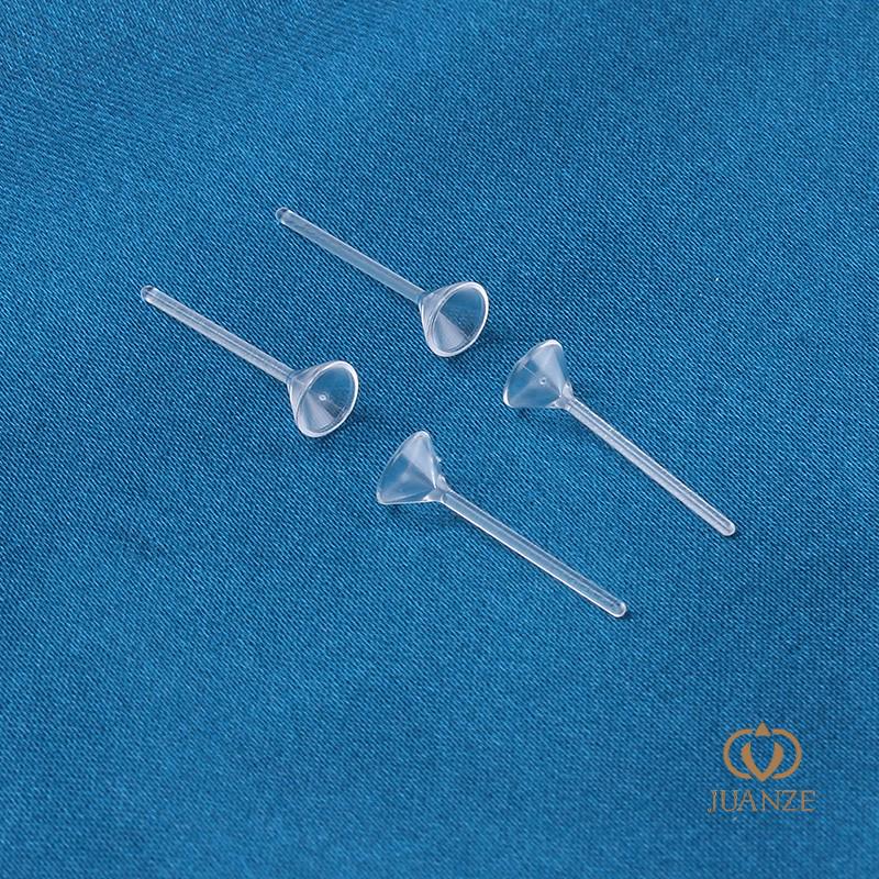 Невидимые украшения для ушей своими руками: Прозрачные серьги, гвоздики, клипсы и винты — аксессуары для безболезненного преобразования