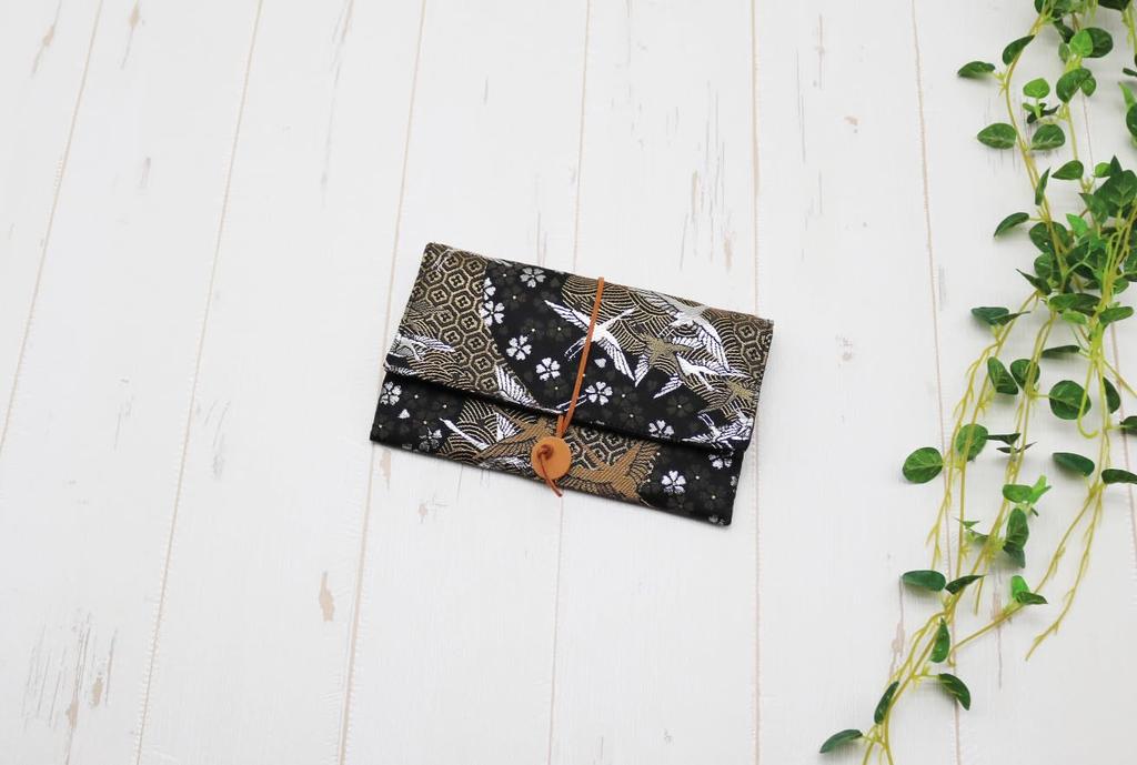 Gold Brocade Kaishi Case with Scissors for Tea and First Practice and Golden Wave Nishijin-ori Ceremony, Hatsugama, (Crane Design)