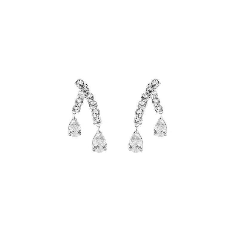Shiny zircon water drop ear clips, no holes, high-end sense, niche temperament, stud earrings,gorgeous romantic light luxury,celebrity style earrings.