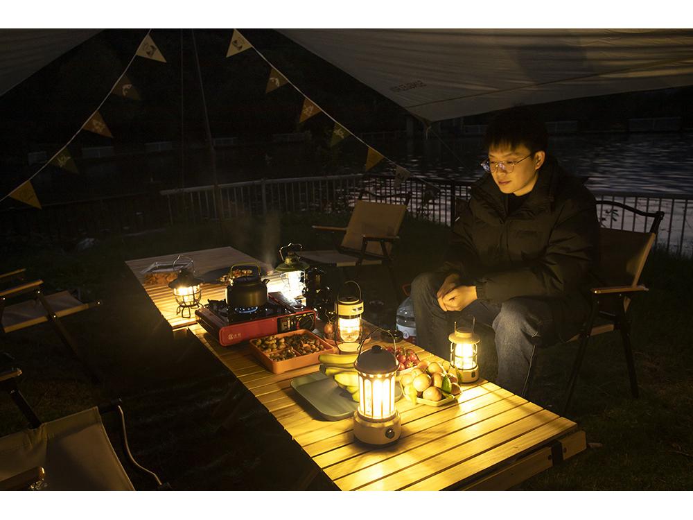 Retro Outdoor Camping Lantern: Handheld Tent & Gift Oil Lamp