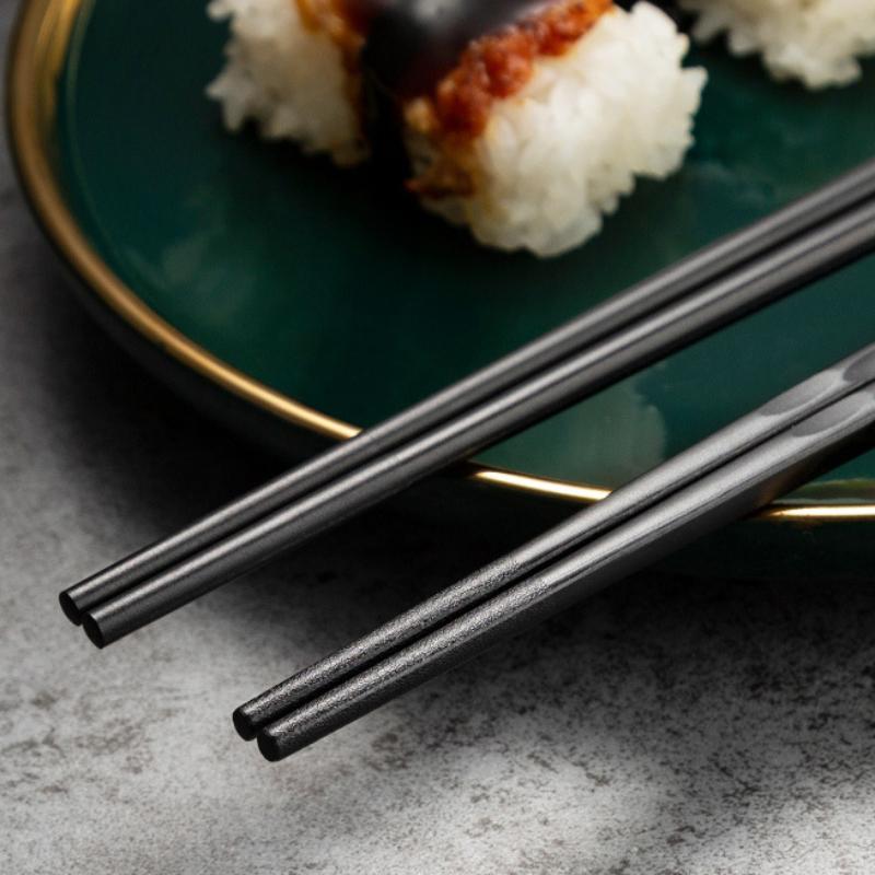 5 пар семейных палочек для повседневного использования, набор палочек для еды в китайском стиле, роскошные черные палочки для еды из сплава, нескользящие палочки для еды, бытовые столовые приборы