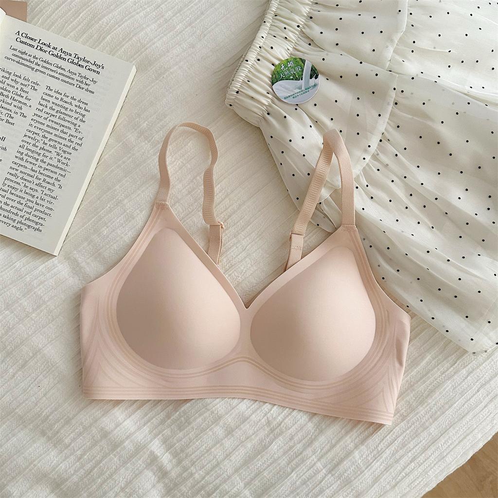 Latex seamless underwear women gather and close secondary breasts without steel rings, jelly lifting soft support anti-sagging comfortable bra cover