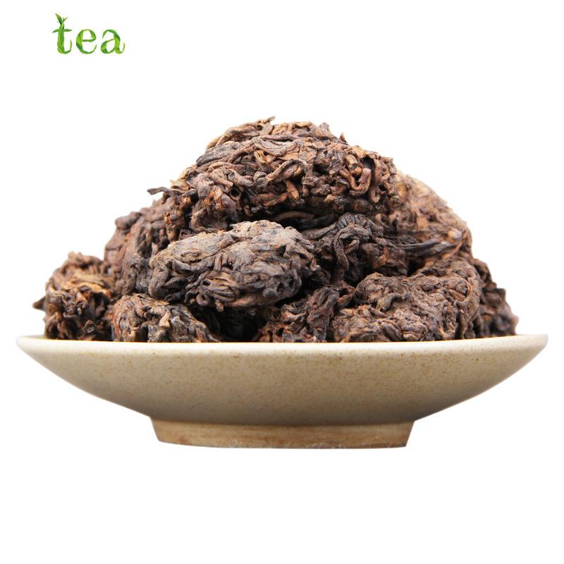 Восьмилетнее сухое хранение чая Пуэр, старого чая, спелого чая, рассыпного чая, золотых бутонов, чая с мягким ароматом, с большим количеством 1000 г.