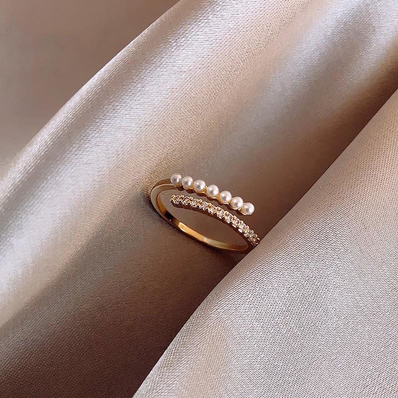 Korean Luxury Zircon Pearl Bow Ring - Vintage Niche Design, Women's Open Hand Jewelry
