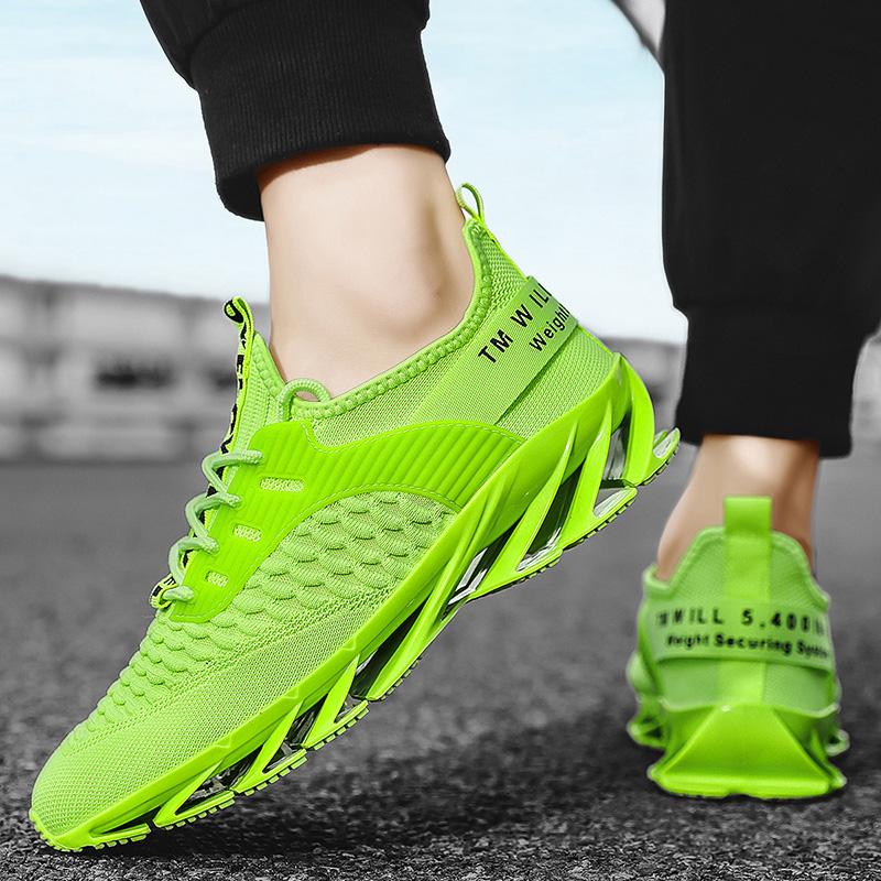 Autumn/Winter Men's Non-slip Blade-soled Shoes Outdoor Men's Large Size Shoes